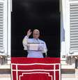 Leão XIV recebeu Robert Sarah no Vaticano nesta segunda  Foto: ANSA / Ansa - Brasil