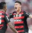 Carrascal em jogo contra o Vasco –  Foto: Gilvan de Souza/Flamengo / Jogada10