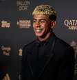 Lamine Yamal, do Barcelona, na premiação da Bola de Ouro  Foto: Jose Breton/Pics Action/NurPhoto/Getty Images