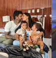 Internada, Clara Maia recebe visita do marido e dos filhos mais velhos  Foto: Reprodução/Instagram