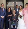 Magda Colares, de rosa, ex-mulher de Faustão no casamento da filha Lara Silva com Julinho Casares  Foto: Reprodução/Instagram