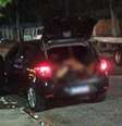 Corpos foram achados dentro de carro no Rio   Foto: Reprodução/X @errejotadocaos
