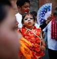  Aryata Shakya, de 2 anos, a nova deusa viva do Nepal  Foto: Skanda Gautam/SOPA Images/LightRocket