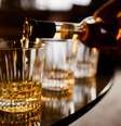 As bebidas destiladas são as mais preocupantes quando o assunto é risco de serem misturadas com metanol  Foto: Freepik