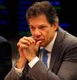 Haddad definiu a condução do relator como 'adequada para seguir adiante e produzir um resultado que obtenha os votos necessários para sua aprovação'  Foto: Wilton Junior/Estadão / Estadão