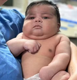 Bebê Alderico nasceu com 6,5 kg em parto normal realizado em maternidade de Colatina  Foto: Reprodução/TV Gazeta