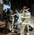 Acidente entre caminhão e carro deixa 5 mortos em rodovia de MG  Foto: Corpo de Bombeiros MG