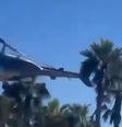 Helicóptero cai em praia da Califórnia, nos Estados Unidos  Foto: Reprodução