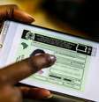 Conteúdo teórico será disponibilizado digitalmente de forma gratuita e aulas práticas poderão ser realizadas com instrutores autônomos credenciados ou autoescolas tradicionais  Foto: Marcello Casal Jr./Agência Brasil / Estadão