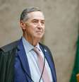 O ministro Luís Roberto Barroso pediu a Edson Fachin que marque sessão extraordinária para registrar seu voto sobre a descriminalização do aborto antes da aposentadoria.  Foto: CartaCapital
