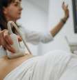 pessoa passando por exame de ultrassom abdominal  Foto: Getty Images / BBC News Brasil