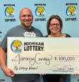 Tammy Carvey ganhou US$100 mil após usar números sugeridos pelo ChatGPT  Foto: Divulgação/Michigan Lottery
