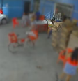 Mulher foi atingida por bala na nuca ao passar de carro por tiroteio em distribuidora no PR  Foto: Reprodução/TV Globo