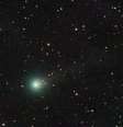O cometa pode aparecer como um brilho esverdeado no céu  Foto: Wikimedia/Domínio Público / Perfil Brasil