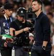 Vini Jr. após ser substituído pelo técnico Xabi Alonso em partida do Real Madrid  Foto: Reprodução/Redes Sociais