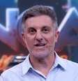 Luciano Huck costuma resgatar artistas que perderam status após perder espaço na TV  Foto: Reprodução/TV