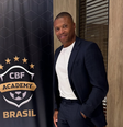 Ex-Real Madrid e Seleção, Júlio Baptista aponta racismo como obstáculo para se tornar treinador: 'Somos penalizados'  Foto: Reprodução/Redes Sociais