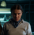Fortemente exposto no álbum da ex-mulher, Lily Allen, ator de 'Stranger Things' é acusado de assédio por Millie Bobby Brown.  Foto: Divulgação, Netflix / Purepeople