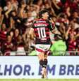 Bruno Henrique corre para celebrar. Atacante, ídolo da Nação, fez dois gols contra o Sport. Fotos: Gilvan de Souza/Flamengo  Foto: Jogada10