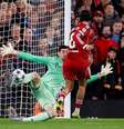  Foto: María Jiménez / Real Madrid - Legenda: Courtois faz defesa incrível em finalização de Szoboszlai / Jogada10