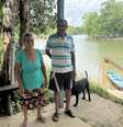 Dona Dalva e seu João criaram os filhos às margens do igarapé Piraíba e hoje veem um rio sem vida  Foto: Isabella Lima/Terra