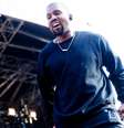 Kanye West coleciona polêmicas e recentemente declarou, com orgulho, ser um homem 'racista, nazista e gordofóbico'  Foto: Getty Images