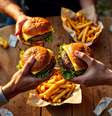 Frituras e alimentos de fast food inflamam o organismo quando consumidos em excesso  Foto: Freepik