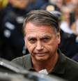 Bolsonaro em setembro, ao deixar hospital em Brasília onde fez exames e uma cirurgia  Foto: Reuters / BBC News Brasil