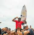 Jadson André vibra com título inédito do QS da WSL em Guarapari-ES  Foto: Pedro Paiva/ WSL