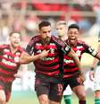 Danilo festeja o gol que lhe garantiu o título e um feito único na história do futebol –  Foto: Gilvan de Souza / Flamengo / Jogada10