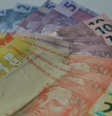 No total, os pagamentos somam R$ 32,3 bilhões e são distribuídos de acordo com o mês de nascimento do beneficiário  Foto: Marcello Casal Jr./Agência Brasil