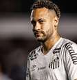 Foto: Raul Baretta/ Santos - Legenda: Neymar ajudou o Santos na última rodada / Jogada10