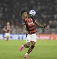 Bruno Henrique, atacante do Flamengo, no duelo contra o Ceará, pela 37ª rodada do Brasileirão  Foto: DHAVID NORMANDO/CÓDIGO19/ESTADÃO CONTEÚDO