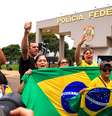 Maioria dos brasileiros acredita que Bolsonaro queria fugir ao queimar tornozeleira  Foto: ANSA / Ansa - Brasil