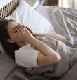 Entenda os riscos de dormir poucas horas  Foto: Freepik