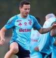  Foto: Gilvan de Souza/Flamengo - Legenda: Espanhol Saúl Ñíguez deve passar por cirurgia no Flamengo / Jogada10