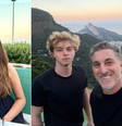 Luiza Burlamaqui é a nova namorada de Benício Huck  Foto: Reprodução/Instagram/juliana_lenz/lucianohuck