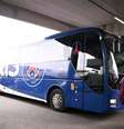  Foto: Divulgação/PSG - Legenda: PSG escapa de sofrer co feridos depois do ataque ao seu ônibus na Espanha / Jogada10