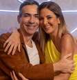 Ticiane Pinheiro com César Tralli na sede da Globo no Rio  Foto: Beatriz Damy/TV Globo