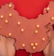 Nos EUA, o relógio muda conforme a região; na China, cidades distantes de Pequim vivem até três horas fora do meio-dia solar – depositphotos.com / VadimVasenin  Foto: Giro 10