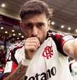 Rubro-Negro encara o PSG na decisão única do Intercontinental – Fotos: Gilvan de Souza/CRF  Foto: Adriano Fontes/CRF - Legenda: Torcedores do Flamengo de Vitória da Conquista pedem ponto facultativo / Jogada10