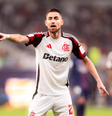 Jorginho marcou pelo Flamengo no tempo normal   Foto: Divulgação/Flamengo