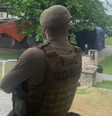 Homem é detido sem roupa após proibição do nudismo em praia de Balneário Camboriú  Foto: Divulgação/12° BPM