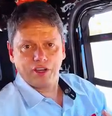 Tarcisio publicou um vídeo dizendo que em São Paulo é "sempre com o pé direito"  Foto: Reprodução/Instagram/@tarcisiogdf