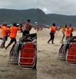 Trabalhadores agridem turista em Balneário Camboriú  Foto: 