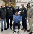 Imagem mostra Maduro após chegada à prisão nos EUA  Foto: Reprodução/X