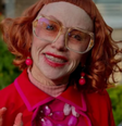 Personagem Tia Gladys fez sucesso no filme 'A Hora do Mal'  Foto: @le0themua via Instagram