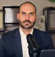 Eduardo diz ter 'inveja' de Maduro e critica condições de prisão de Bolsonaro  Foto: @SBT News via YouTube / Estadão