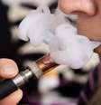 Vape é tão ou mais perigoso que o cigarro tradicional; entenda  Foto: Shutterstock / Saúde em Dia