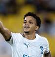 Revelado pelo Coritiba, Kaio César tem passagem pelo Vitória de Guimarães, de Portugal –  Foto: Divulgação / Al Hilal / Jogada10